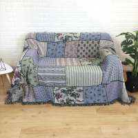 Custom throw blankets factory specialized in tapestry throw woven blankets with low MOQ